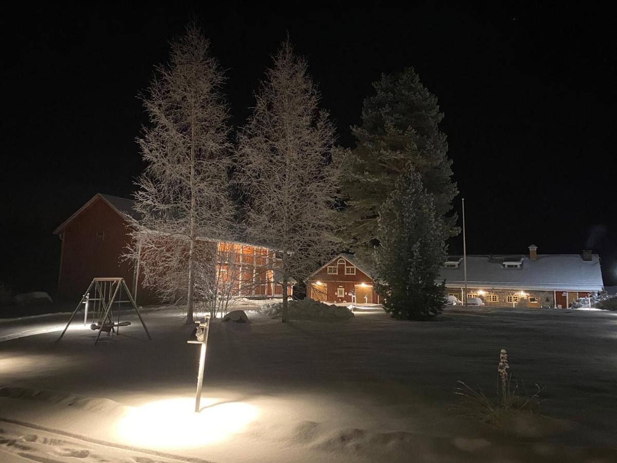 Farmholiday Kumpunen Hotel Petäjävesi Екстериор снимка